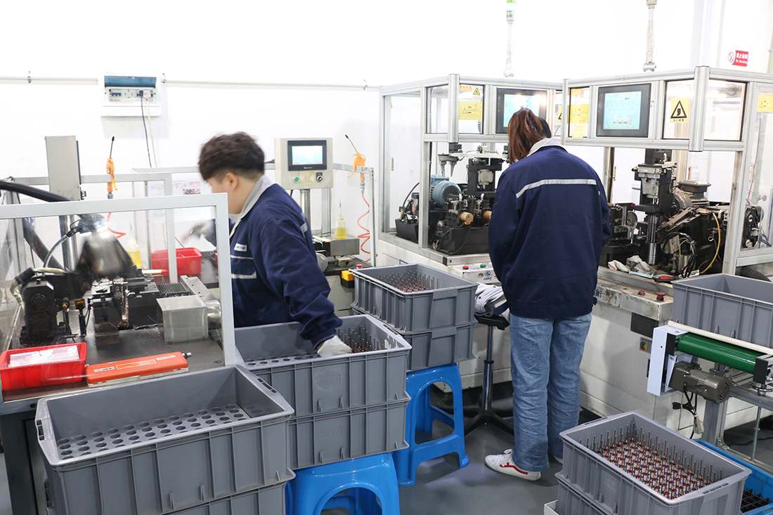 Production line (14)